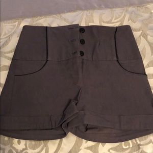 High waisted grey shorts